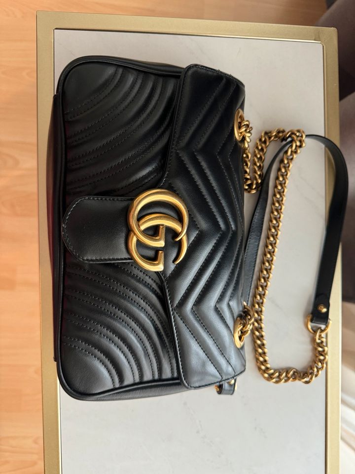 Gucci Marmont Leder Tasche in Düsseldorf