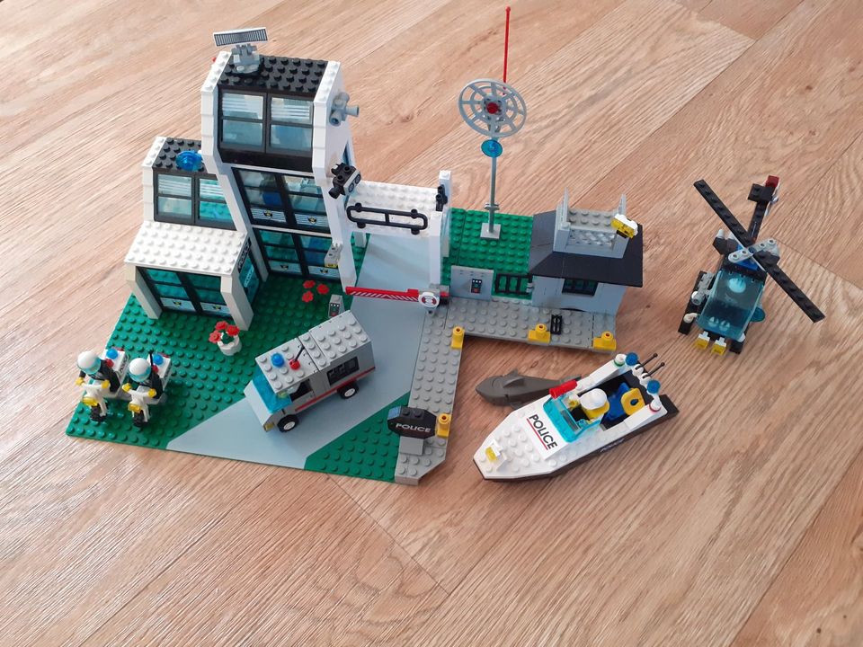 Lego 6598 Metro Police Polizeistation 90er in Waabs