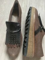 Tamaris: braun-goldene Slipper, Lederschuhe, Loafer, 42 Nordrhein-Westfalen - Olpe Vorschau