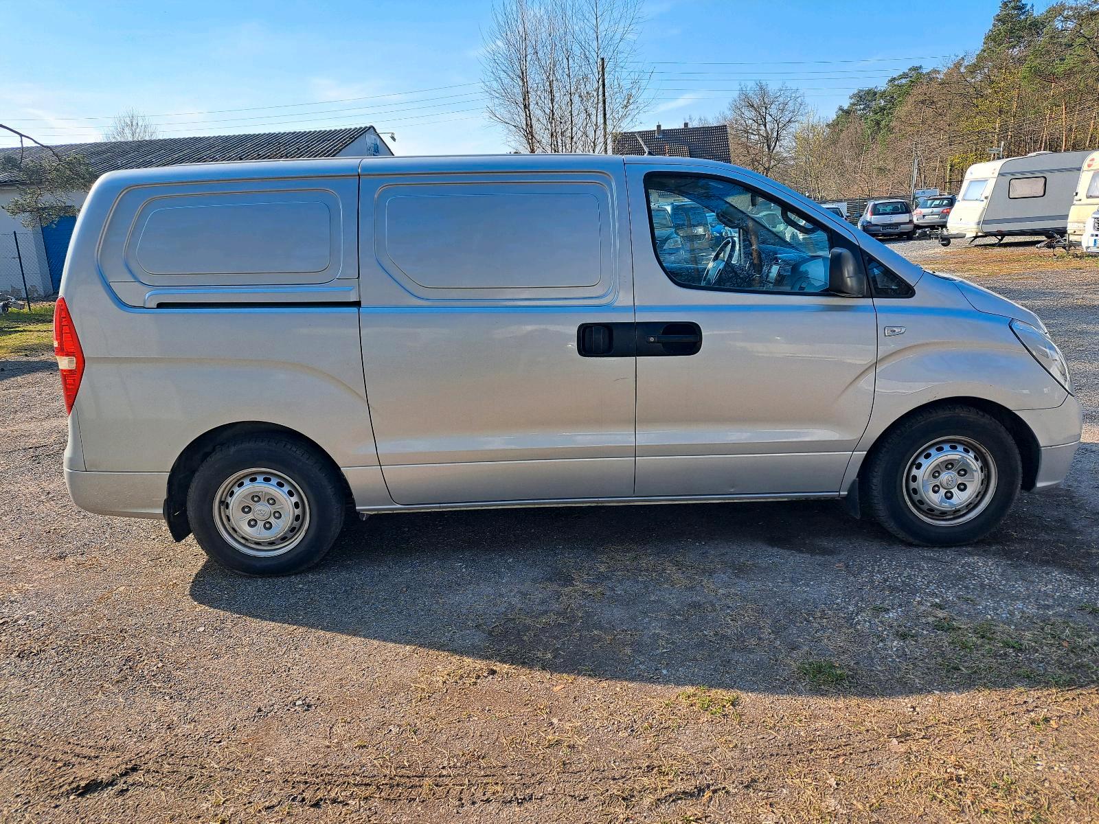 Abbildung des Autos Hyundai  H1