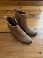 Original Diesel Damen Stiefel Stiefelletten Leder brau Gr. 38 Brandenburg - Peitz Vorschau