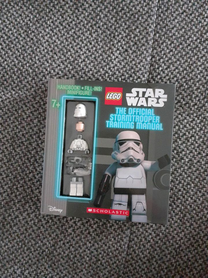 Lego Star wars Official Stormtrooper Training Manual in Bremerhaven