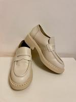 5th Avenue Leder Loafer 36 creme Echtleder Mokassin Absatz SUPER Sachsen - Chemnitz Vorschau