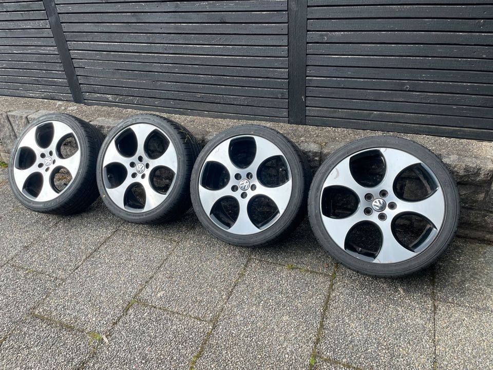 VW Detroit GTI Felgen 17 Zoll 215/40 Reifen in Albstadt