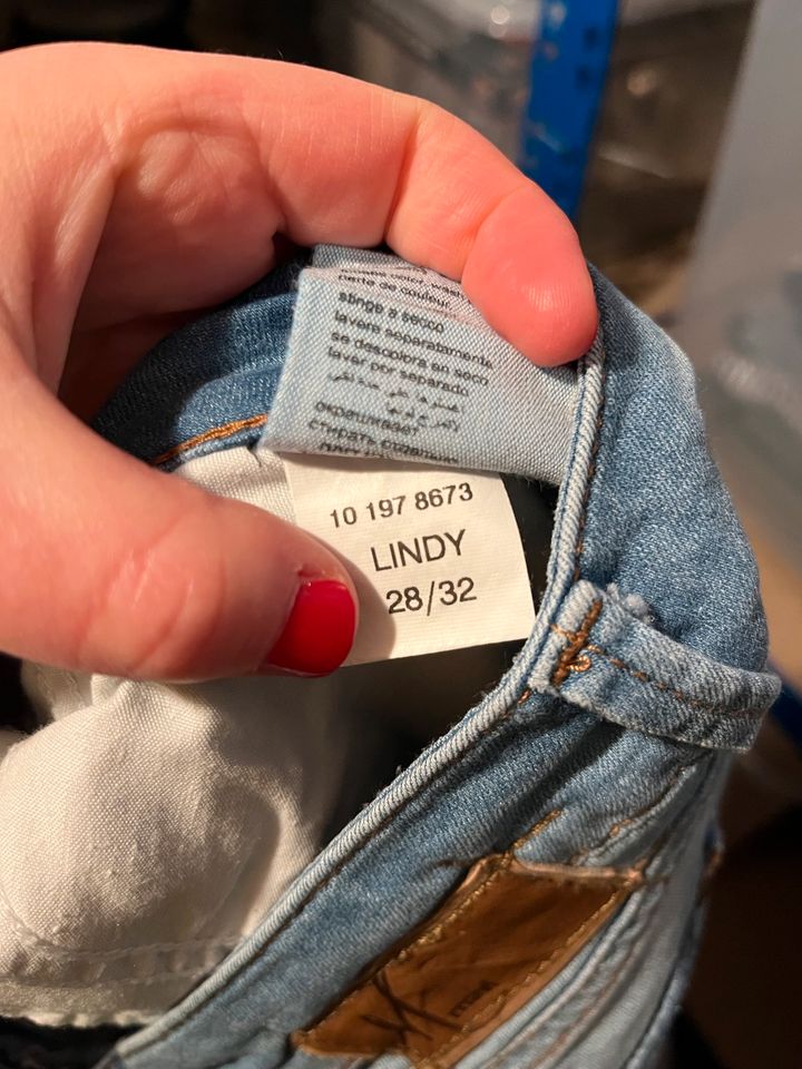 Mavi Jeans, Röhrenjeans, enge Jeans, Slim Fit, Lindy Jenas, wie N in Düsseldorf