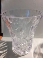 verkaufe Glas Vase, 10,5cm hoch, durchm. oben 8,5cm, gepresst, Kr. Passau - Passau Vorschau