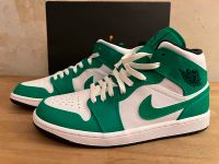 Nike Air Jordan 1 Mid NEU 42.5 Lucky Green Black White Baden-Württemberg - Ulm Vorschau