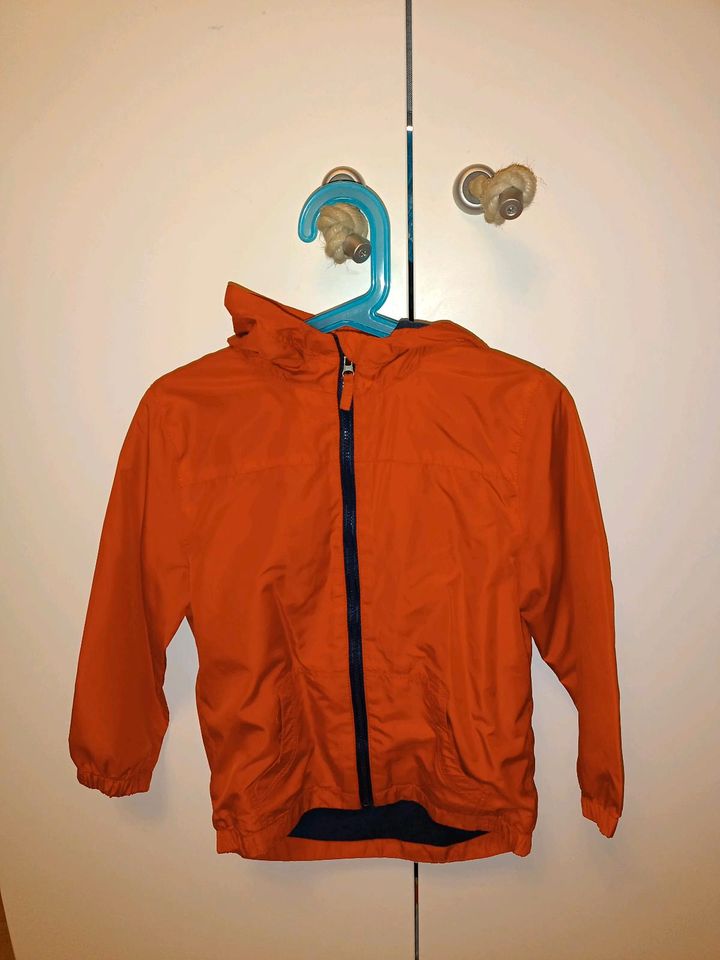 Leichte Jacke mit Kapuze Übergangsjacke Gr 110 in Frankenthal (Pfalz)