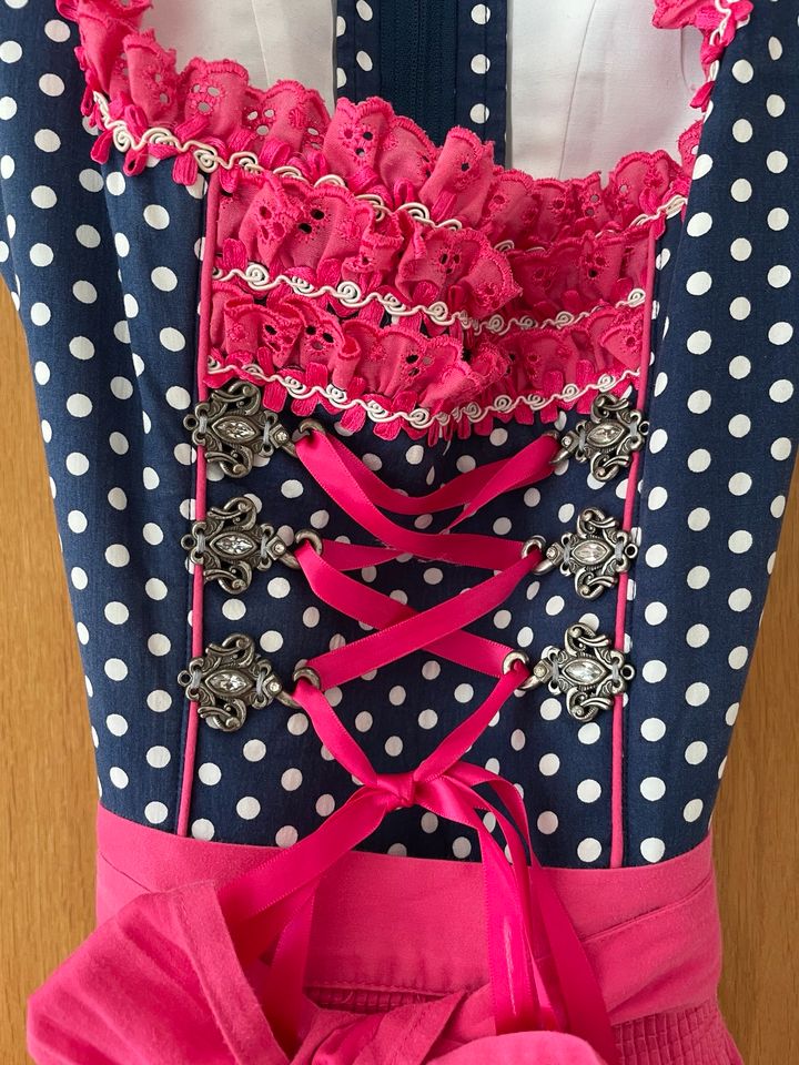 Krüger Dirndl Gr. 34 in Kempten