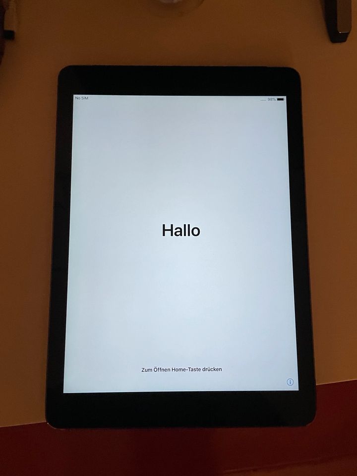 Apple IPad Air 1. Generation spacegrau 32 gb in Berlin