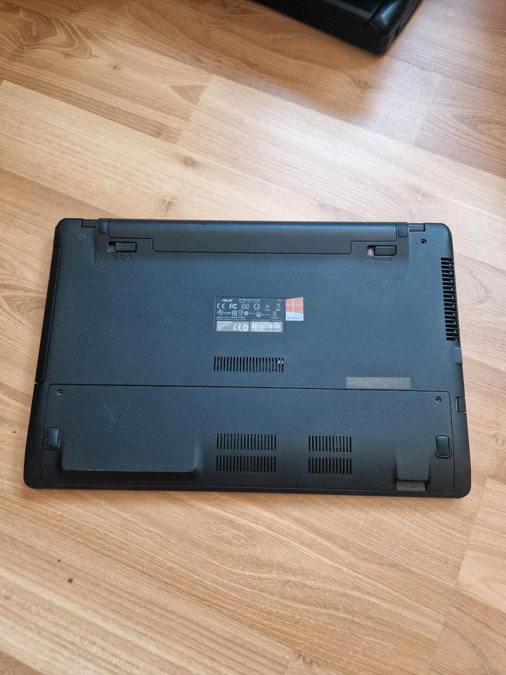 Asus X550L, 15,6 Zoll in Molbergen