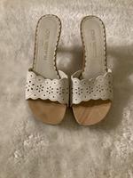 Louis Vuitton Sandalen Größe 37 Bayern - Holzkirchen Vorschau