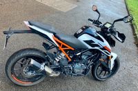 KTM 125 Duke  Ez. 2019  1. Hand Baden-Württemberg - Affalterbach   Vorschau