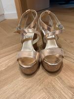 Jimmy Choo Wedges neu 37 Kr. München - Straßlach-Dingharting Vorschau