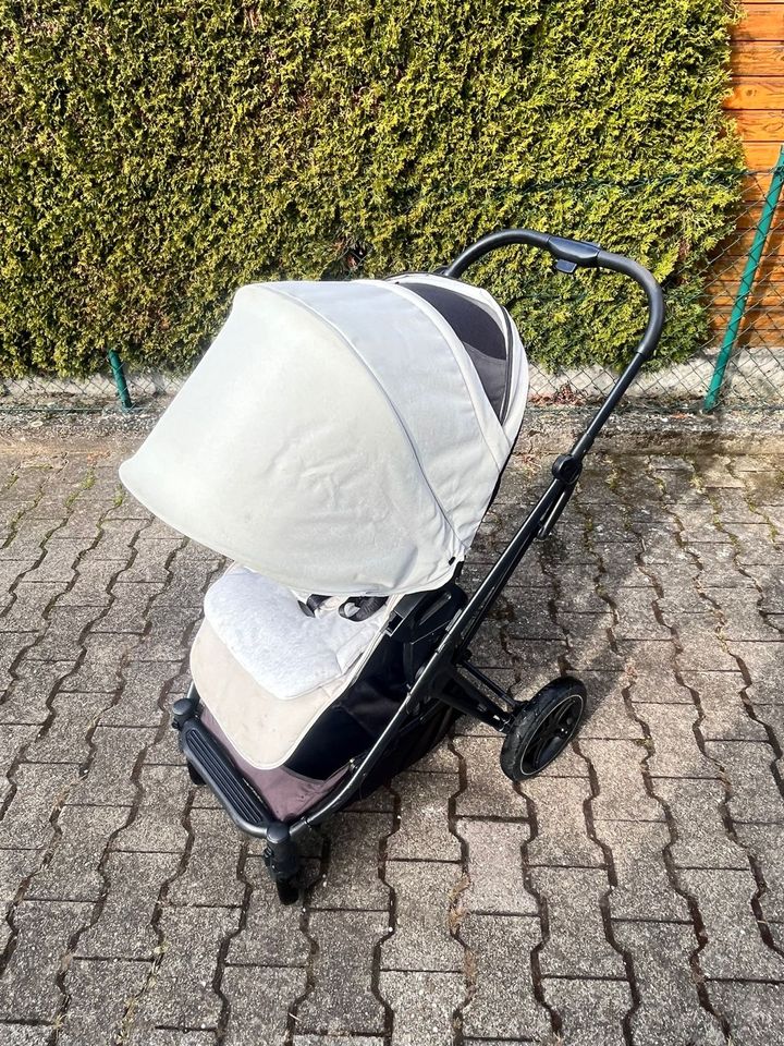 Hauck Kinderwagen 2 in 1 Baby Wanne und Sportsitz super Zustand in Jettingen