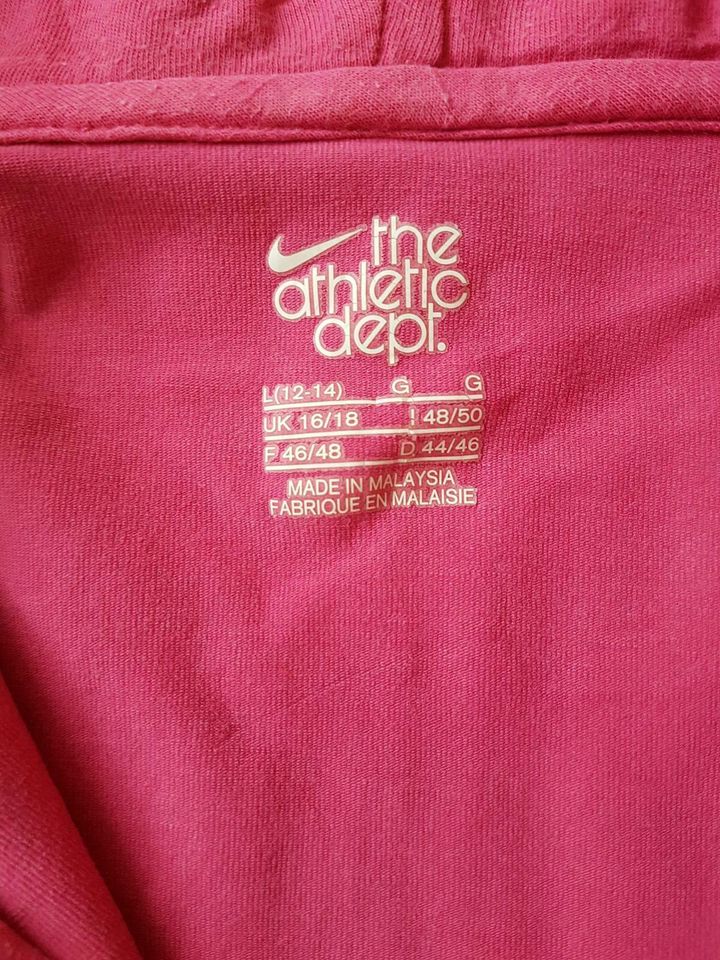 Pinke Trainingsjacke von Nike in Allershausen