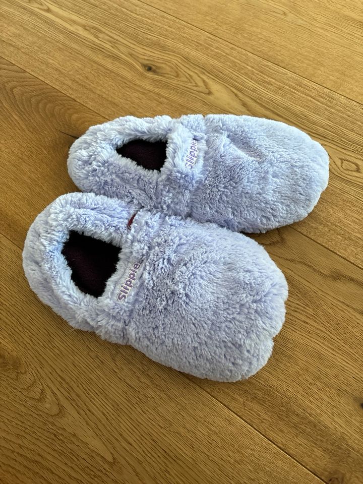 Warmies Wärme-Hausschuhe „Slippies“ Lila in Hilpoltstein