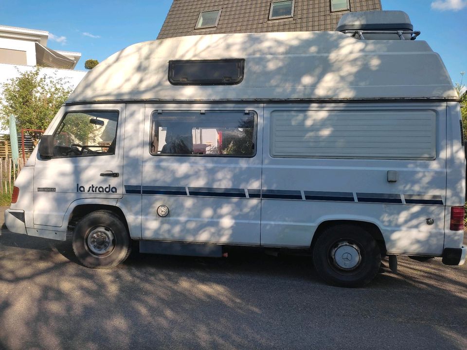 MB100 La Strada Torino in Bergisch Gladbach