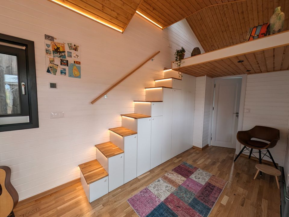 Tiny House SALE! hochklappbares Dach | 8,20m lang | Schafwolle in Schwendi