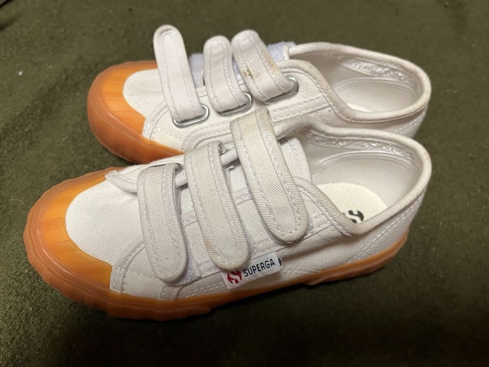 Superga, Klettverschluss, Neu, Originalkarton in Bayern - Margetshöchheim |  Gebrauchte Kinderschuhe Größe 28 kaufen | eBay Kleinanzeigen ist jetzt  Kleinanzeigen