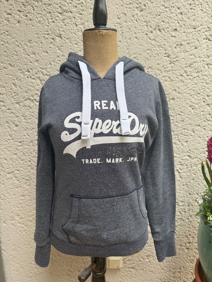 Superdry Hoodie mit Pailletten Gr.S in Halle