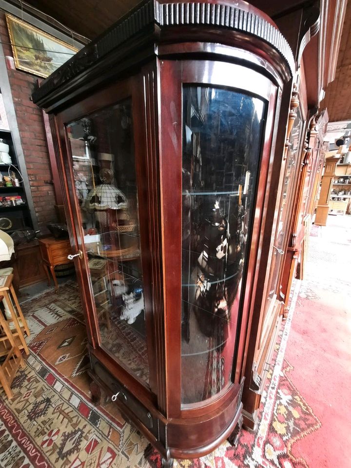 Antik Vitrine Glasschrank Glasvitrine Schrank Massiv Holz Glas in Groß-Gerau