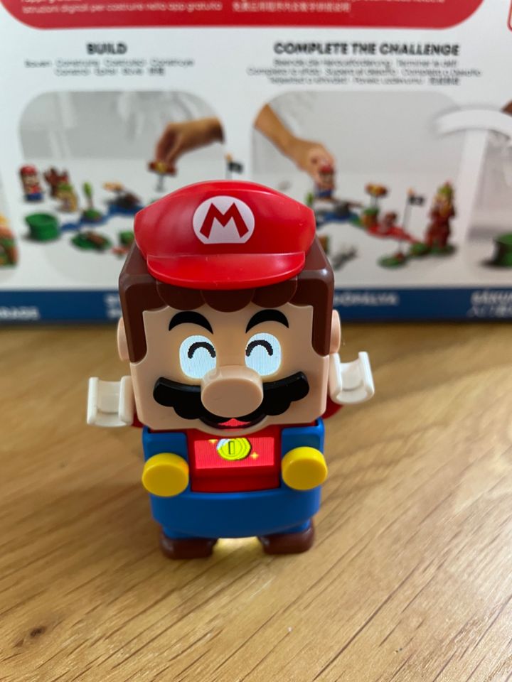 Lego Super Mario Starter Set 71360 Adventures with Mario in Köln