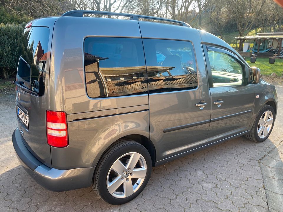 Vw Caddy DSG 1.6 TDI in Neudietendorf