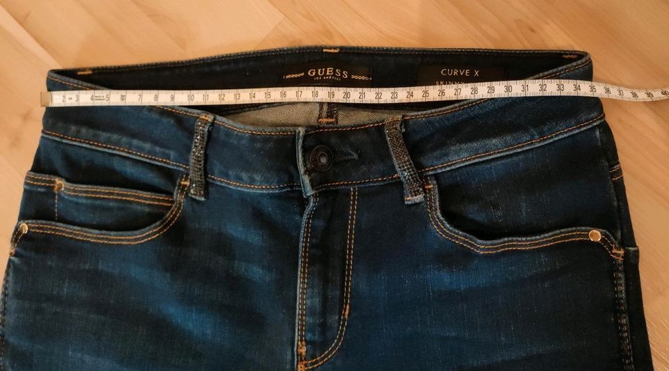 ❤️ NEU Tolle Skinny Mid Curve Jeans GUESS 28 dunkelblau in Augsburg