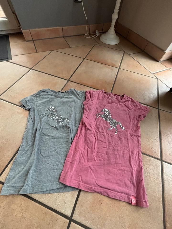 Reit T-Shirts in der Größe XXS beide zusammen 3€ in Geilenkirchen