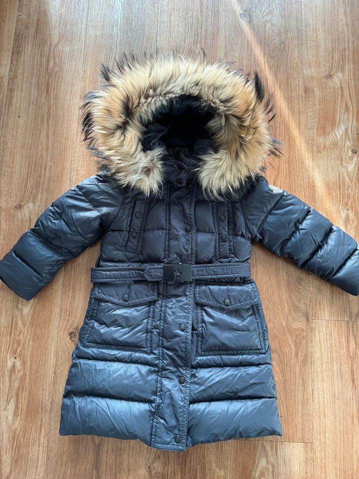 Moncler Entfant / Daunenjacke / 104 cm Gr 4 / Kinder in Hamburg-Mitte -  Hamburg Altstadt | eBay Kleinanzeigen ist jetzt Kleinanzeigen