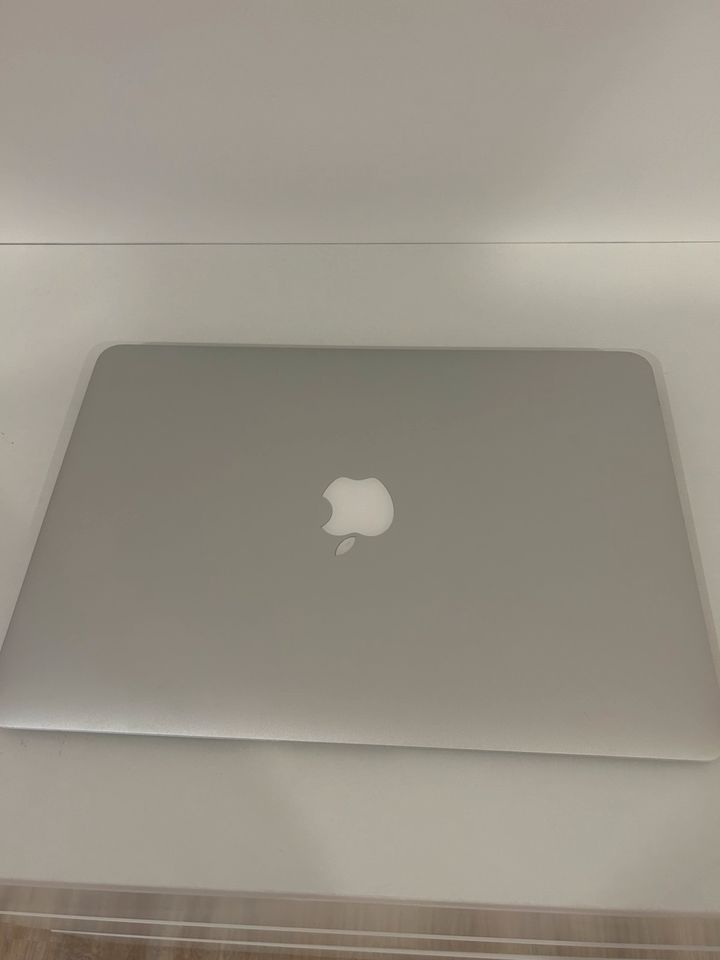 MacBook Air Apple (13 Zoll, 2017) in Calberlah