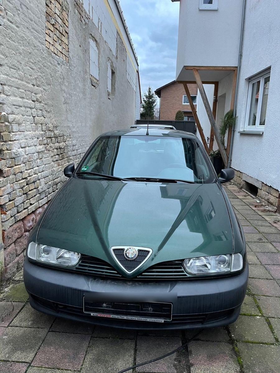 Abbildung des Autos Alfa Romeo 145 1.4 -