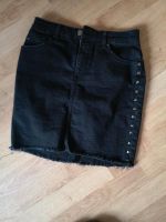 Schwarzer Rock Jeansrock xs s h&m Sachsen - Lichtentanne Vorschau