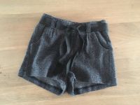 Hose Shorts festlich schwarz von Tom Tailor Gr. 110 Nordrhein-Westfalen - Ratingen Vorschau