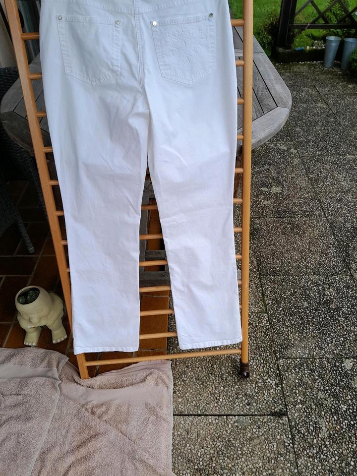 Leichte Damenjeans MAC Gr. 40 Bootleg Melanie Fleur Baumw. in Müschenbach