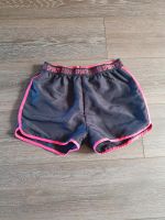 Shorts kurze Hose Gr. 146/ 152 Niedersachsen - Lindhorst Vorschau