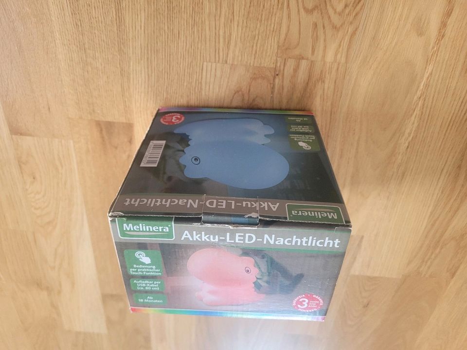 NEU!!! Akku LED-Licht Nachtlicht bunt Dinosaurier ab +18 Mo. OVP in Karlshuld