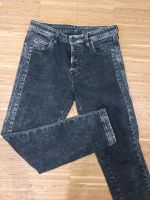 Diesel Damen Jeans Gr. S 36 27 grau Stretch Babhila Dresden - Neustadt Vorschau