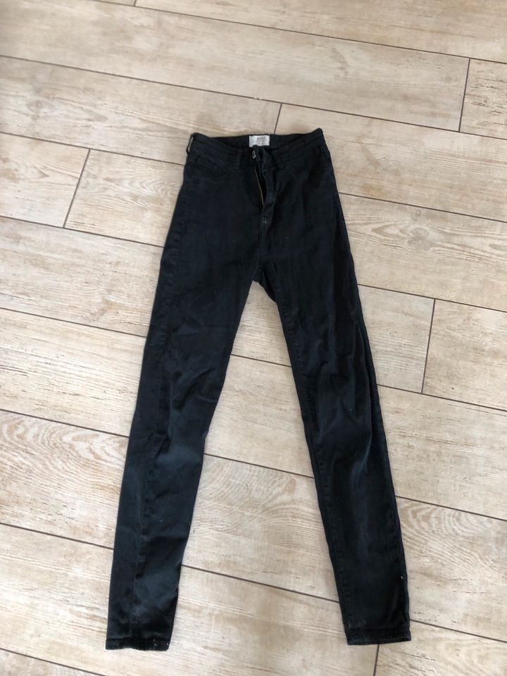 Jeans Skinny Rana NP 25€ in Gehrden