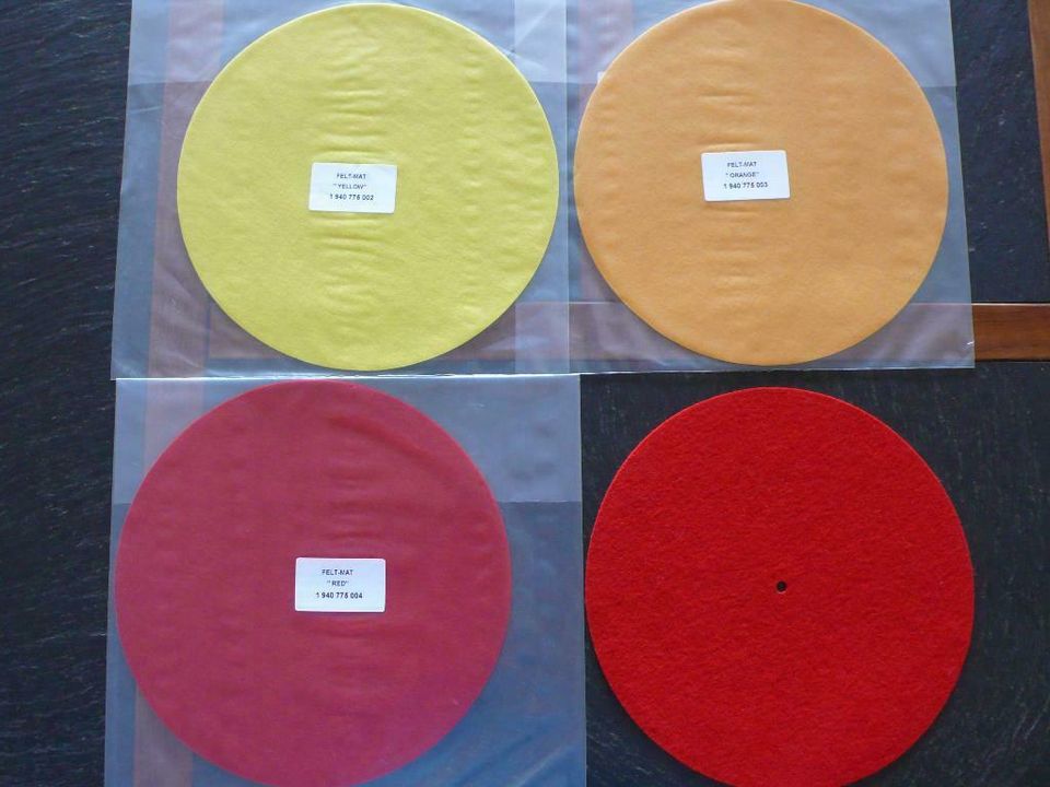 4 LP Plattentellermatten Filz Rot/Orange/Gelb in Lehre