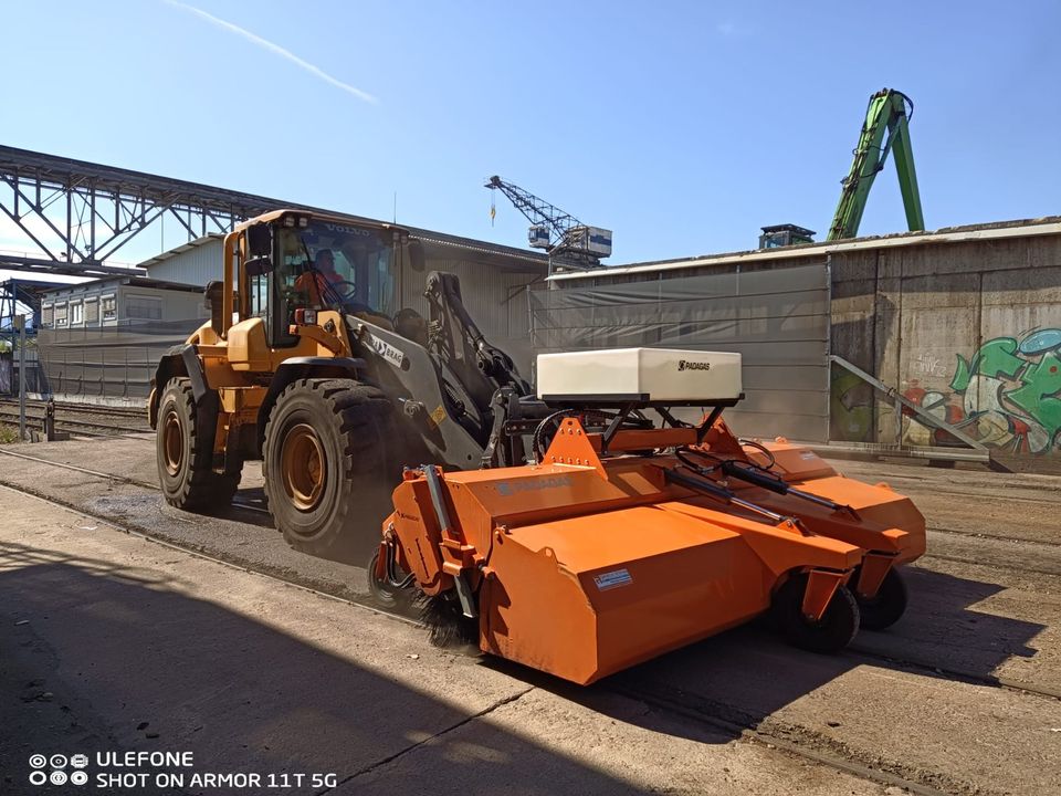 PADAGAS PROFI G KEHRMASCHINE Radlader Traktor Bema Adler Tuchel in Breitenberg