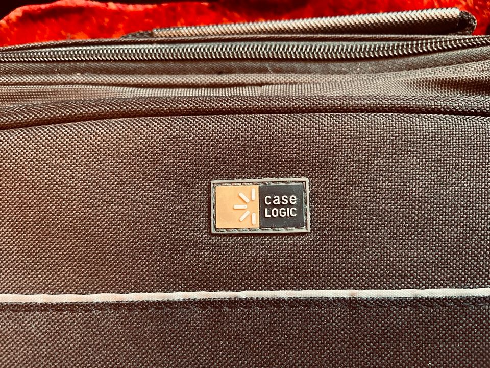 Schwarze Laptop Tasche von Case Logic widerstandsfähig in Köln