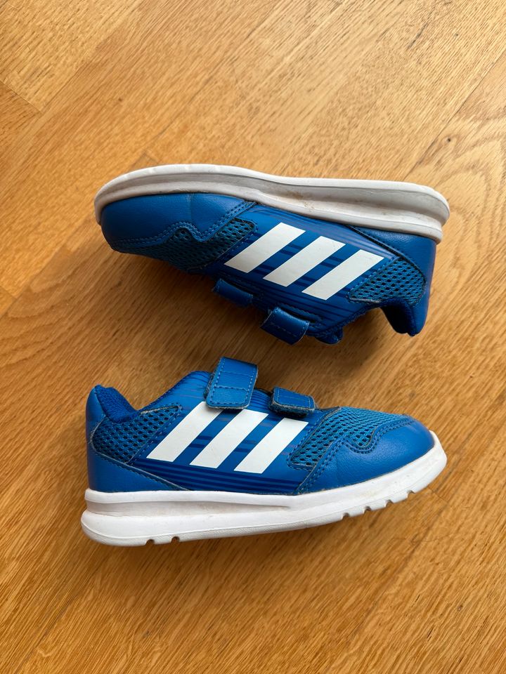 Adidas Sportschuhe in Ludwigsburg