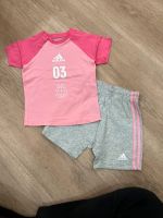 adidas Set Gr. 86 T-Shirt und Hose Bayern - Herzogenaurach Vorschau