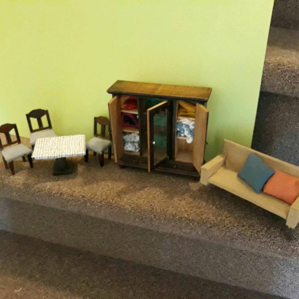 Möbel für's Puppenhaus + Geschenk weiße Möbel in Albstadt
