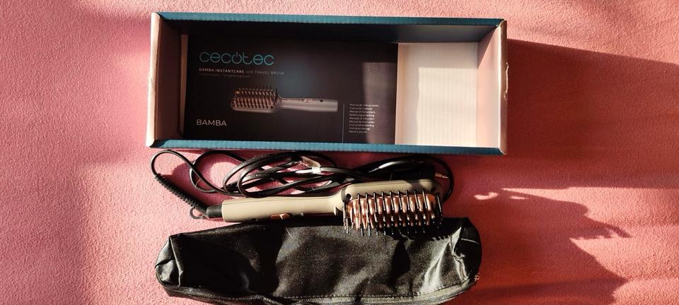 Cecotec Bamba InstantCare 100 – Glättbürste für unterwegs in Klein Bennebek