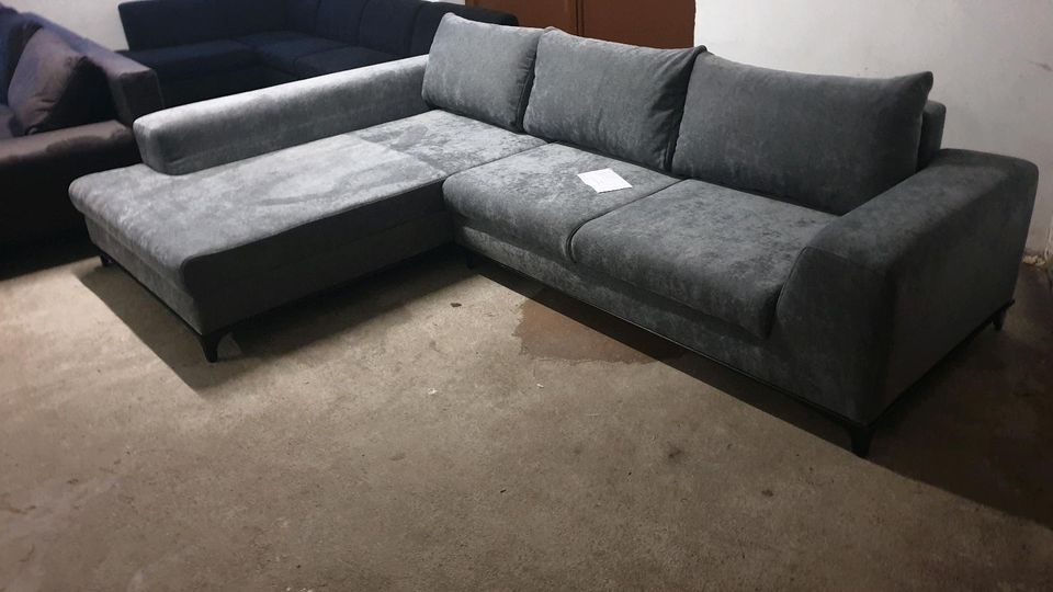 Xxl Ecksofa schlaffunktion Bettkasten Sofa Couch Wohnlandschaft in Sundern (Sauerland)