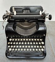 Schreibmaschine AEG Modell 6 top Zustand 1926 Frankfurt am Main - Ostend Vorschau