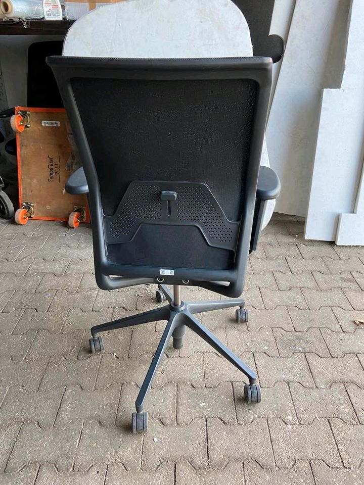 Vitra IDMesh ergonomischer Bürodrehstuhl+Armlehnen + Lumbalstütze in Viersen